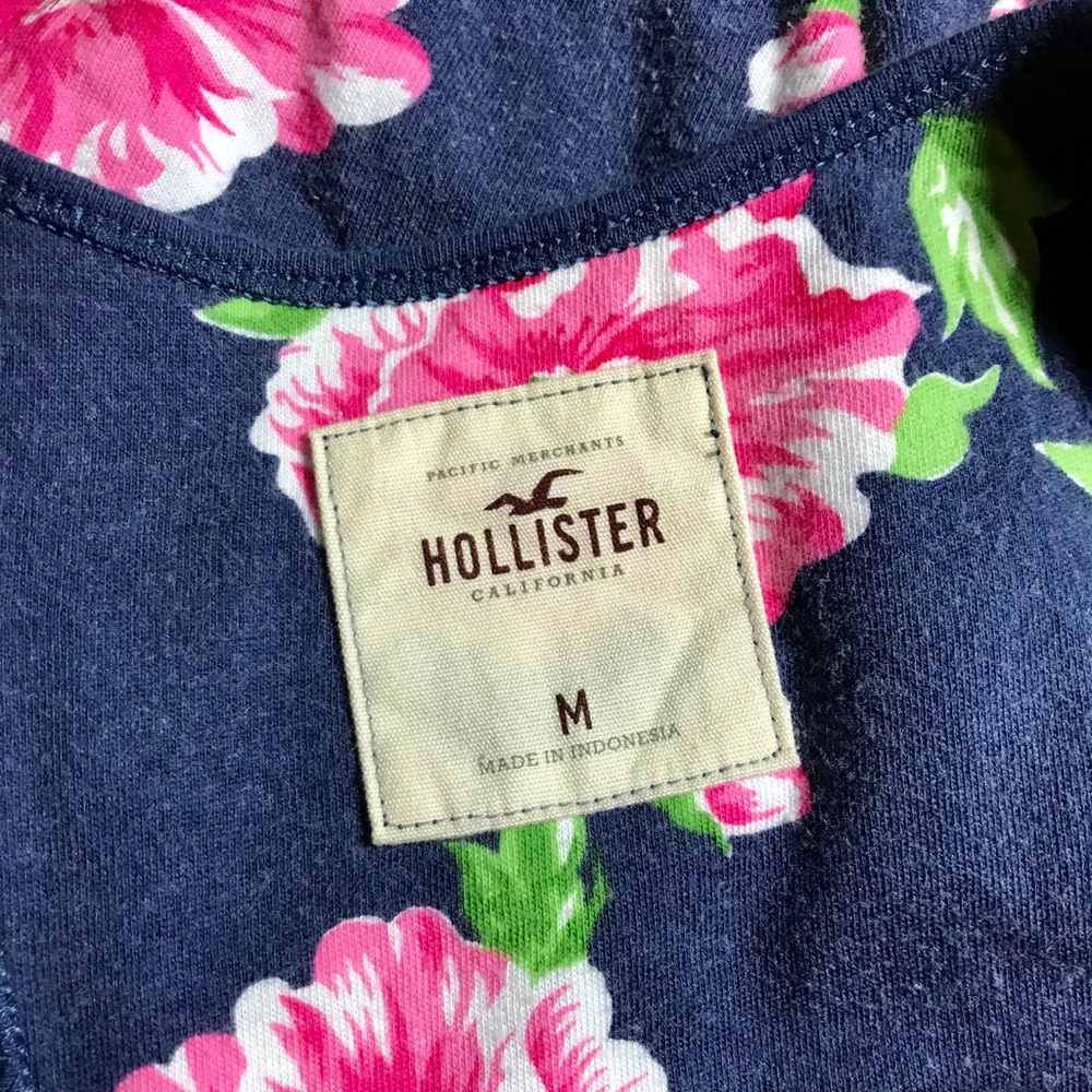 Floral Ruffle blouse - Picture 3 of 3